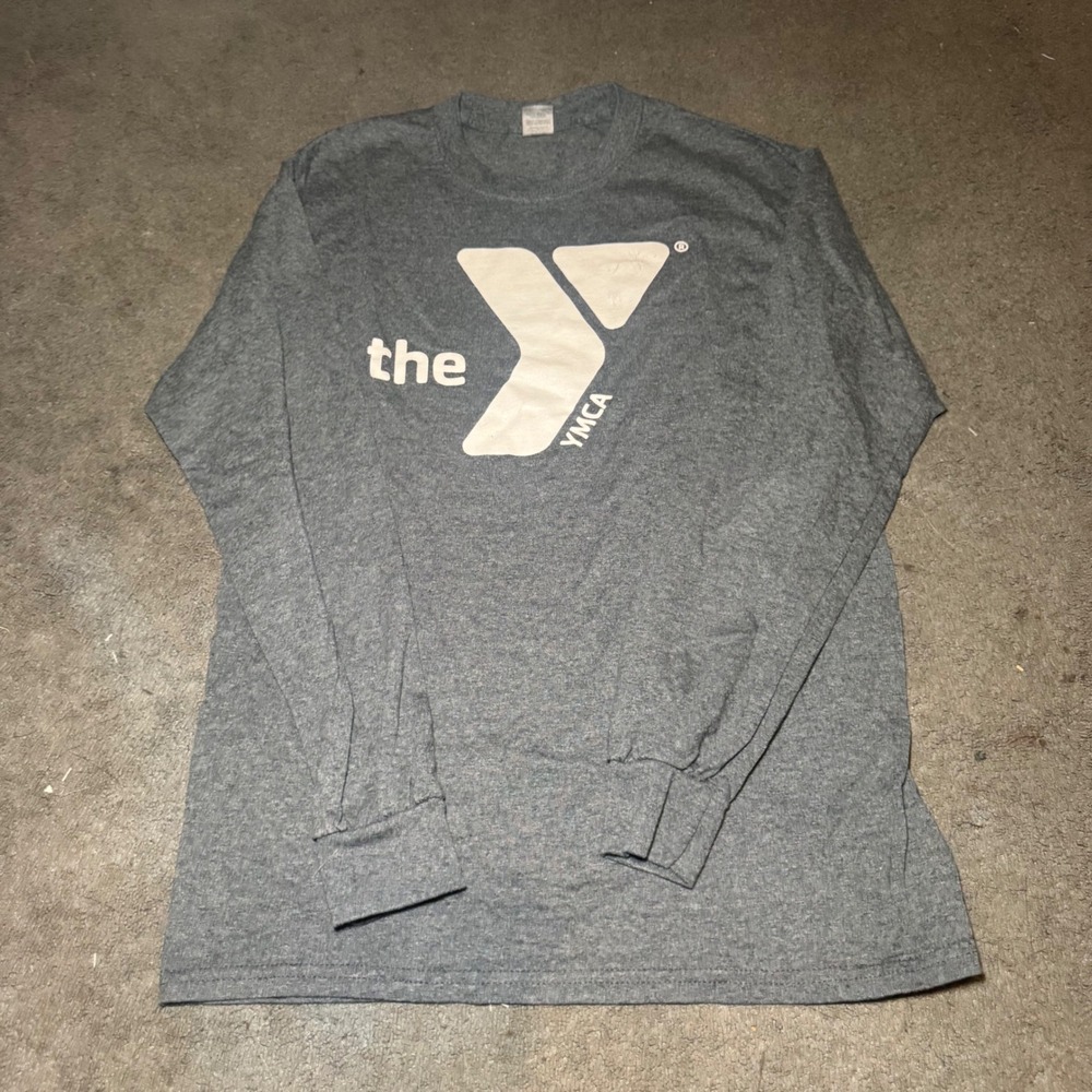 Gildan YMCA Long Sleeve Graphic T-Shirt Gray Heathered Crewneck Men Small